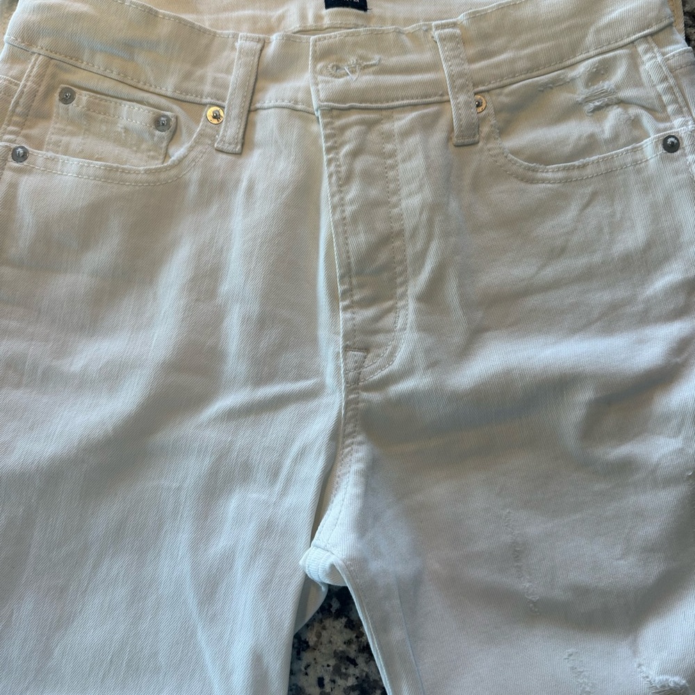 Gap white straight fit size 4 distressed Jean